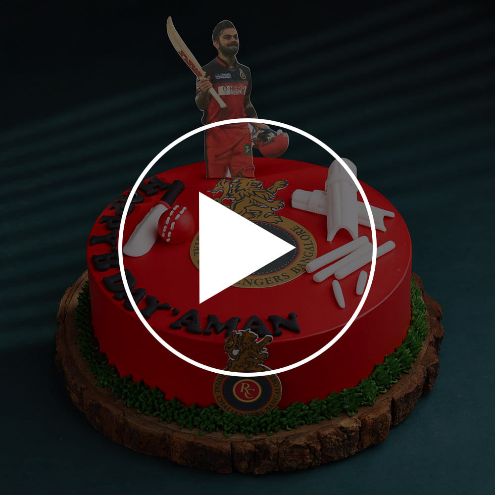 King Kohli RCB Cricket Cake