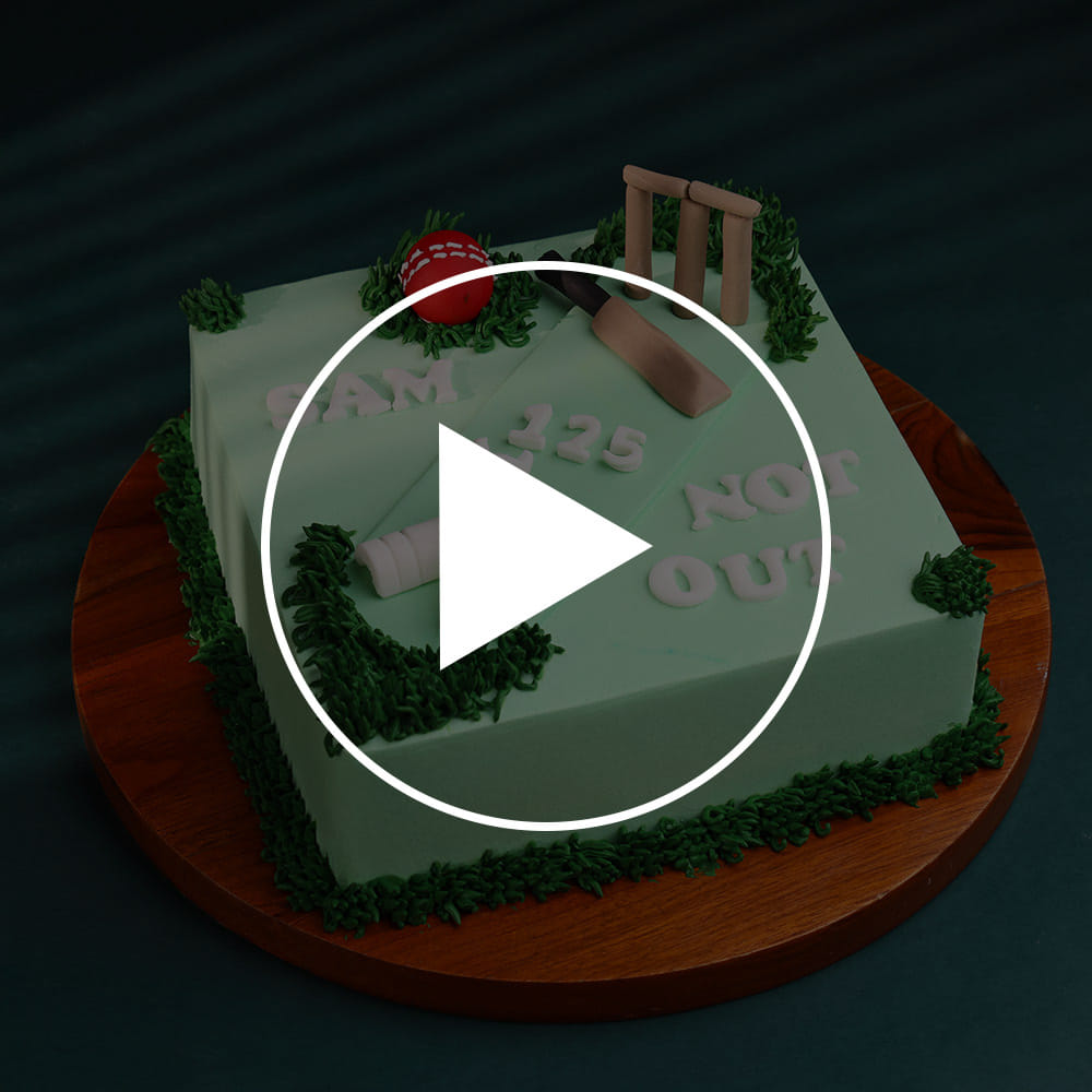 Innings Cricket Cake