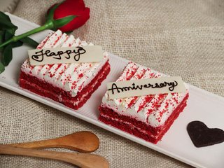 Side View of Red Velvet Anniversary Pastries