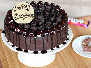 Bhai Dooj Snickers Chocolate Cake