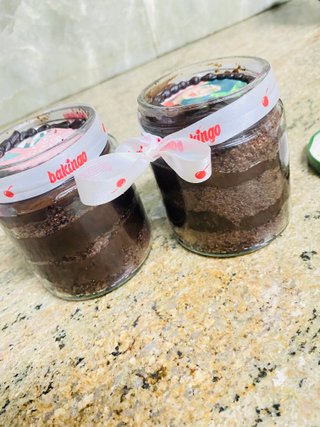 Friendship Day Personalized Chocolate Jar Cakes