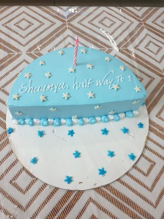 Bright Star Half Cake