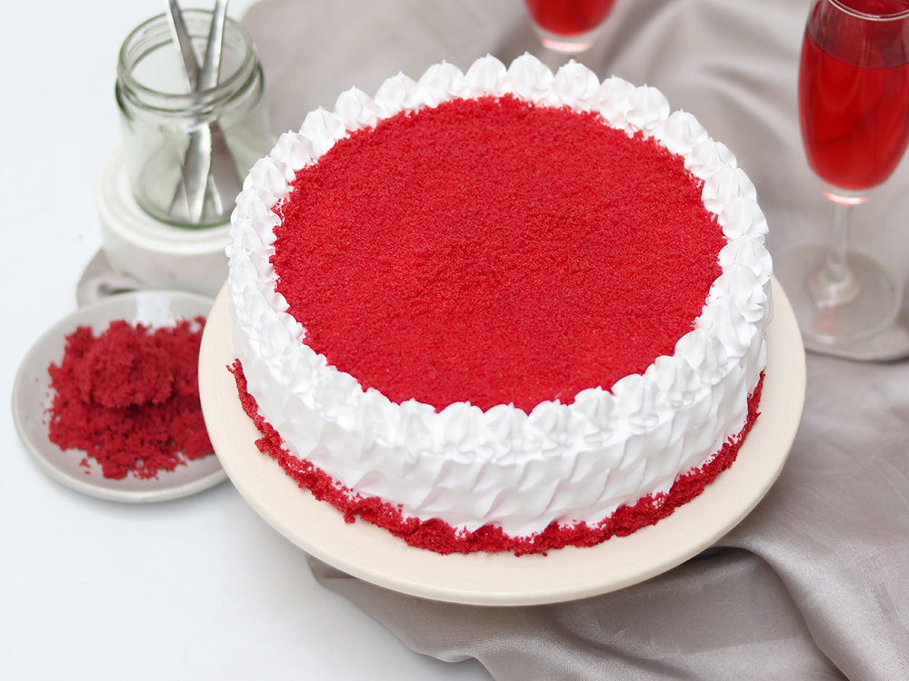 Red Velvet Buttercream Creamy Cake