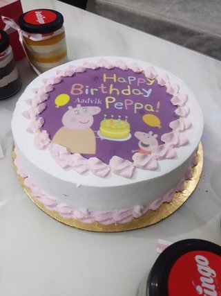 Happy B'Day Peppa Cake