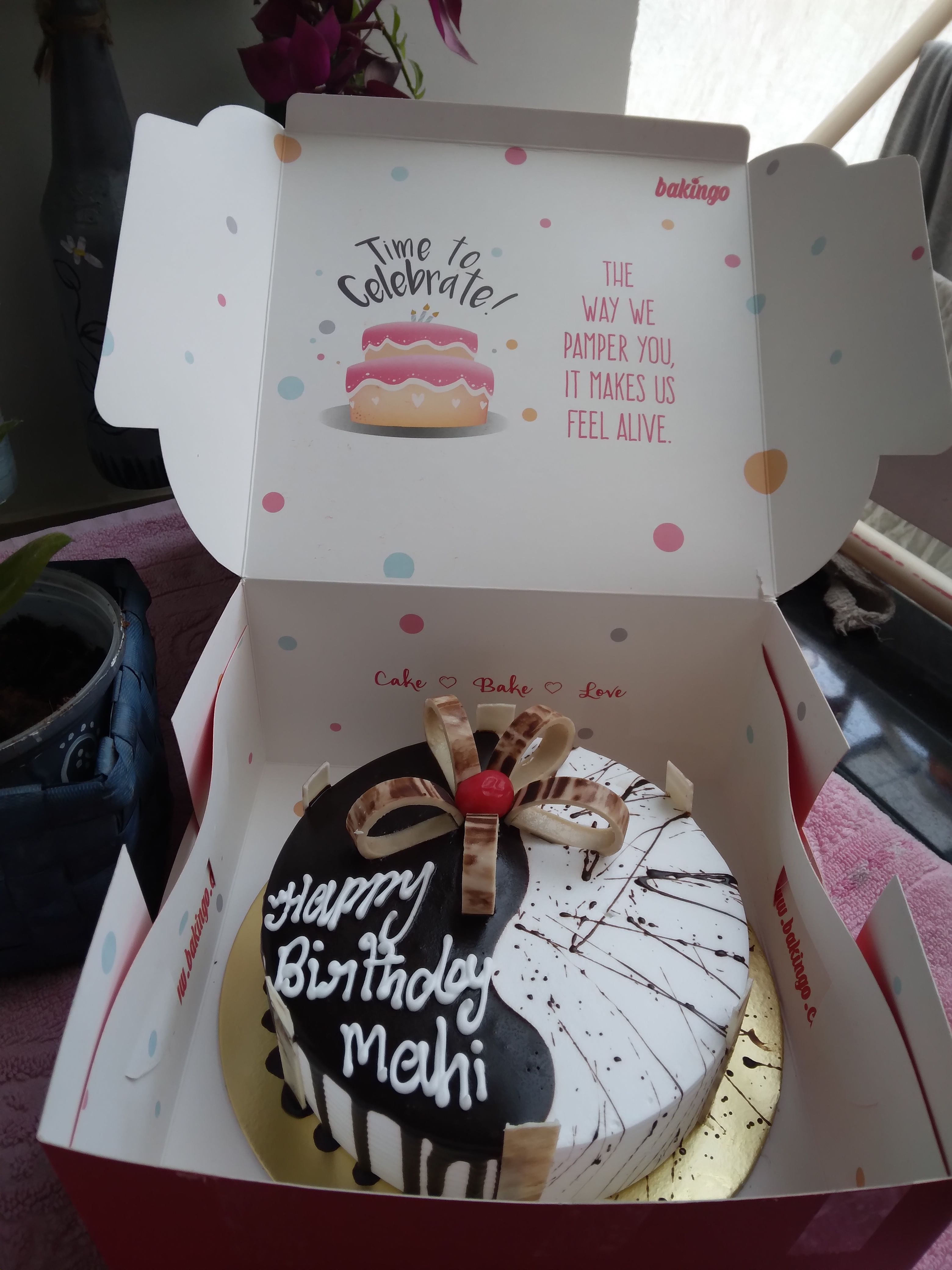 Buy Personalised Photo Cup Cake Set of 2 PiecesDelicious Personalised Cup Cake