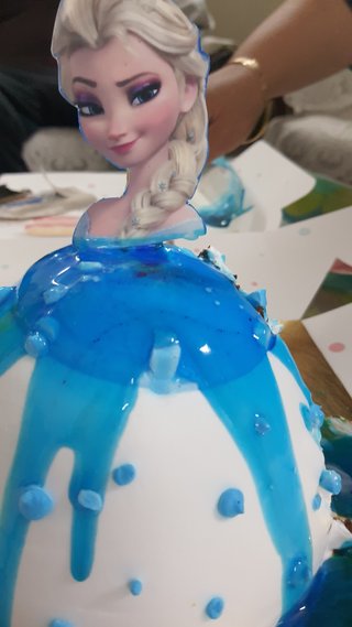 Frozen Pull Me Up Cake