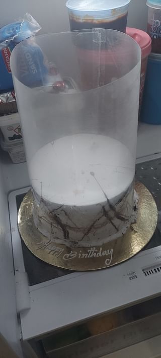 Chocovanilla Pull Me Up Cake
