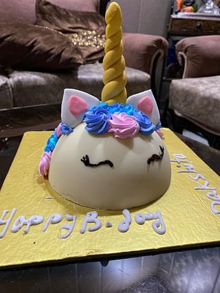 Unicorn Pinata Cake