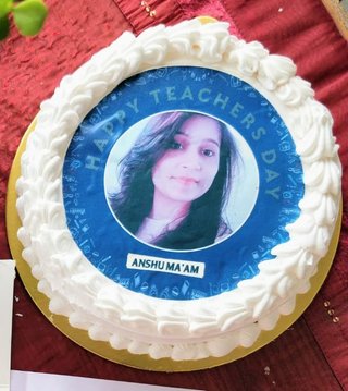 Happy Faces Teachers Day Cake