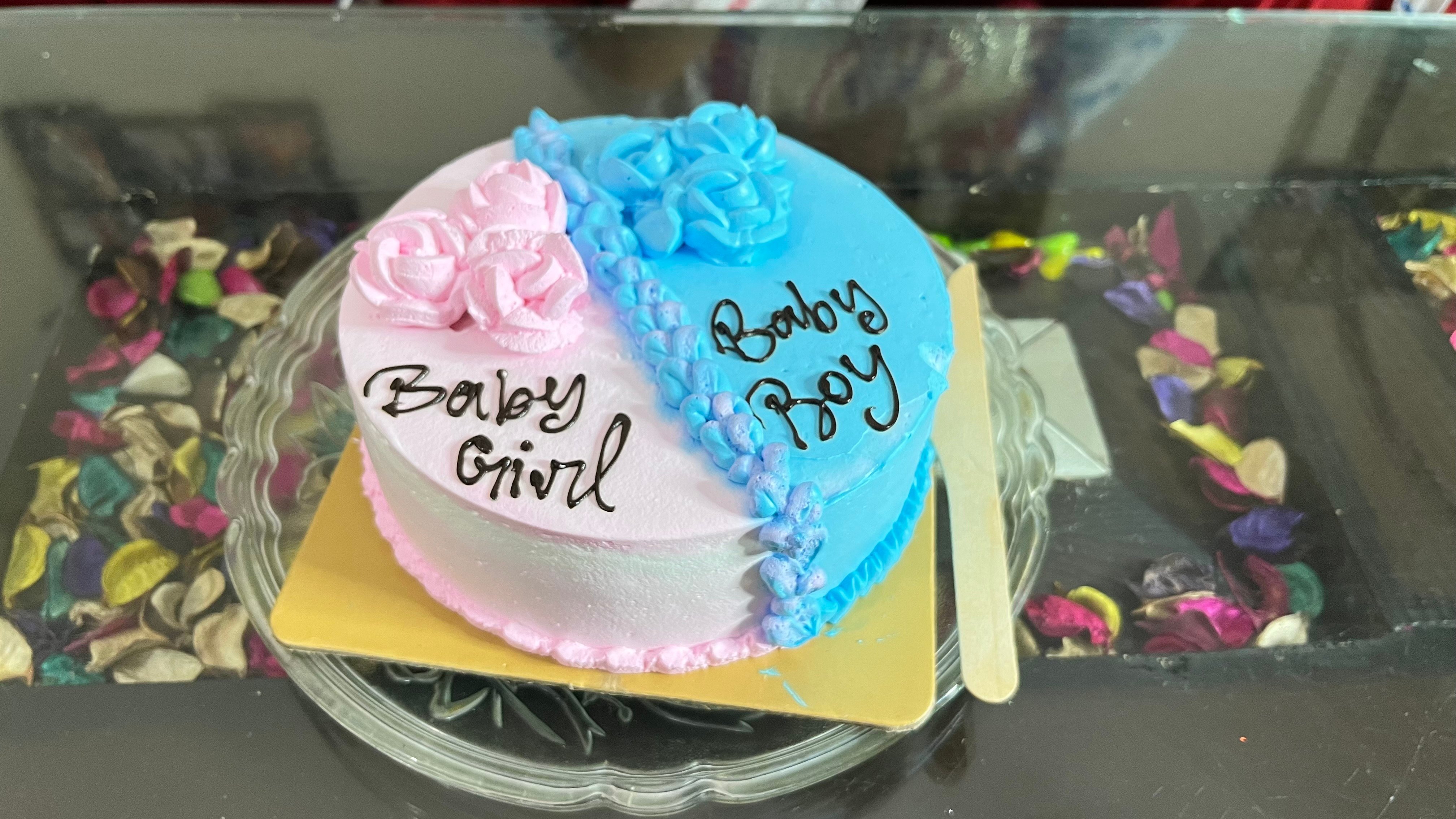 Baby Shoe Baby Shower Cake | Baked by Nataleen