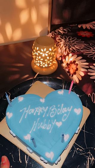 Heart Shaped Pineapple Pastel Cream Cake