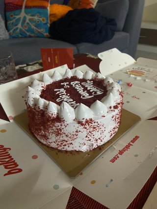 Red Velvet Cream Cake 