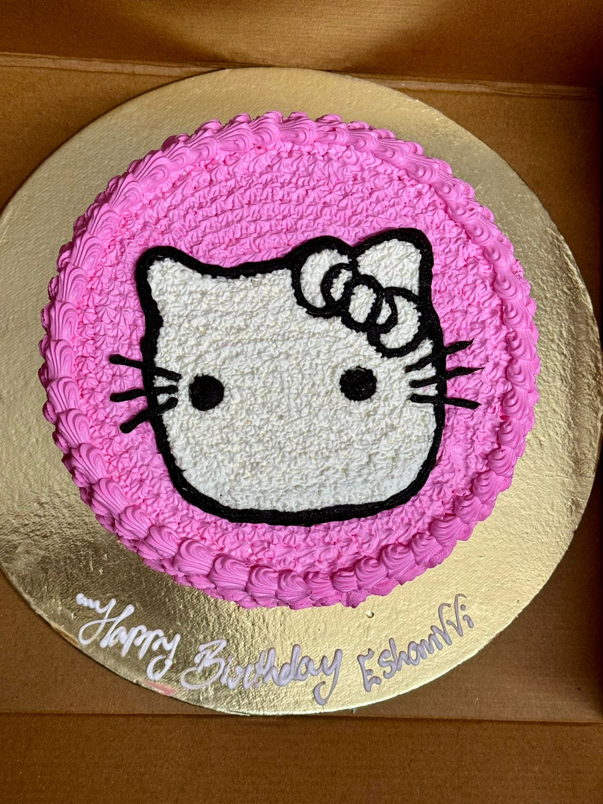 Adorable Hello Kitty Cake for a Fun-Filled Celebration