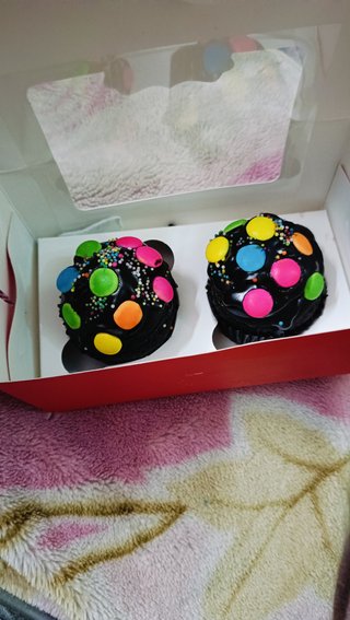 Chocolate Cupcake With Sprinkles N Gems