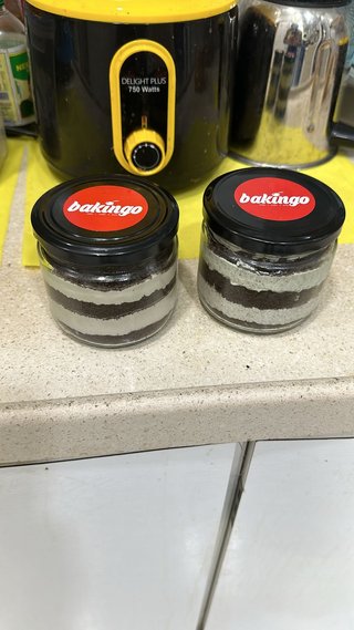 Chocochips And Oreo Jar Cake Combo