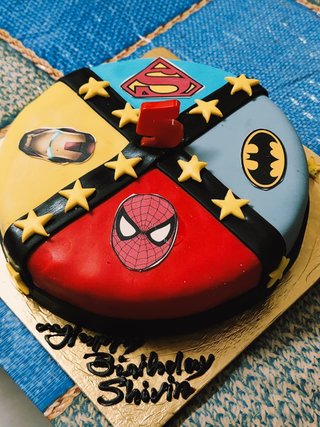 Superheroes United Theme Cake