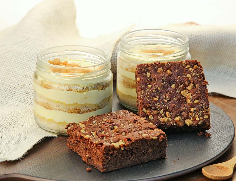 Buy Butterscotch Jar Cake 200 ml N Walnut BrownieWalnut Brownie N