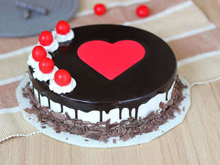Black forest red heart cake