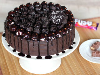 Childrens Day Snickers Chocolate Cake