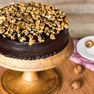 Chocolate Nut Cake in Noida