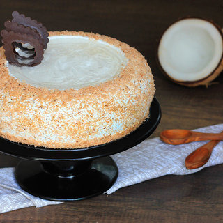 Coconut Cake in Noida