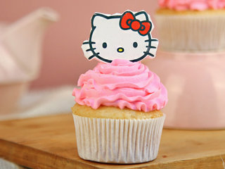 Strawberry Hello Kitty Cupcake
