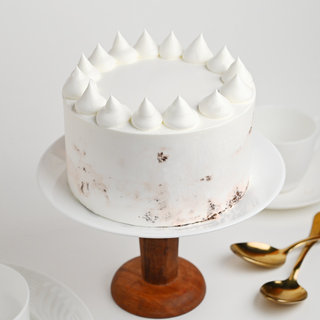 Round Pastel Chocolate Cream Cake