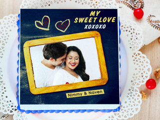 Heart-Liciously Yours - A personalised photo cake for valentine