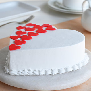 Heart Shaped Vanilla Cake
