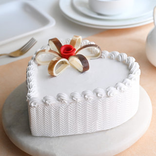 Floral Fun - A Heart Shaped Vanilla Cake