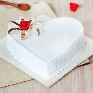 Top View of Simple Taste Of Love - Heart Shaped Vanilla Cake in Noida