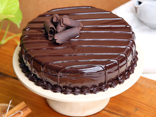Lip-smacking Chocolate Truffle Cake