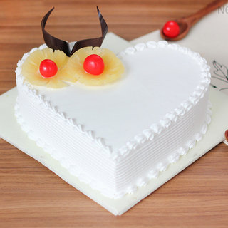 Pineapple Vanilla Heart Cake Delivery in Noida