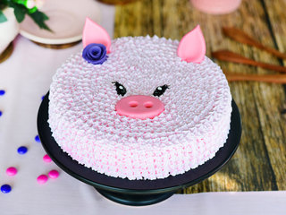 Peppa Pig Cream Cake