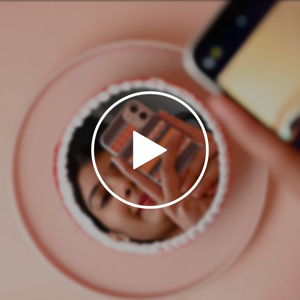 Red Velvet Selfie Cake