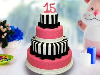 4 Tier Designer Party Cake 4 Tier Designer Party Cake