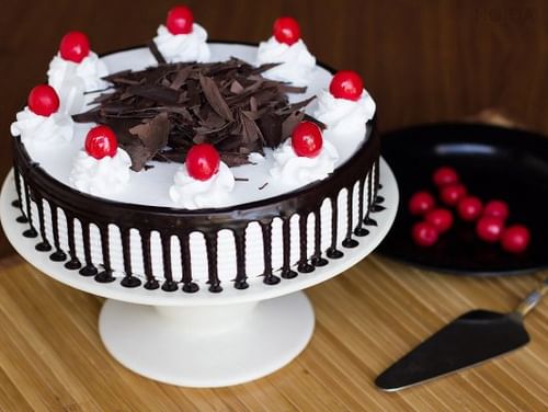 Buy Black Forest Cake Exclusively Special Sector 64, noida, gautam budh nagar, uttar pradesh. exclusively special