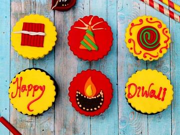 Buy Happy Diwali Choco And Vanilla Cupcakes 6 Pcs Delicious Diwali Cup Cakes