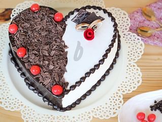 Heart Shaped Cake Delivery Send Heart Shape Cakes Online Order Now