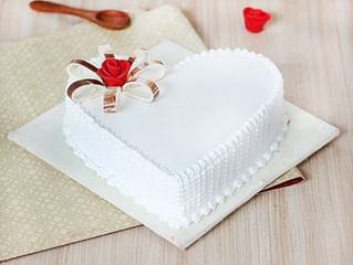 Floral Fun - A Heart Shaped Vanilla Cake Floral Fun - A Heart Shaped Vanilla Cake