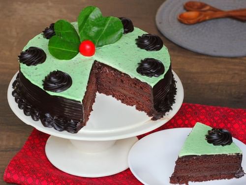 Buy Paan Lovers Treat Paan Cake Baking a cake is a fine art, but one that can be mastered by many. paan cake