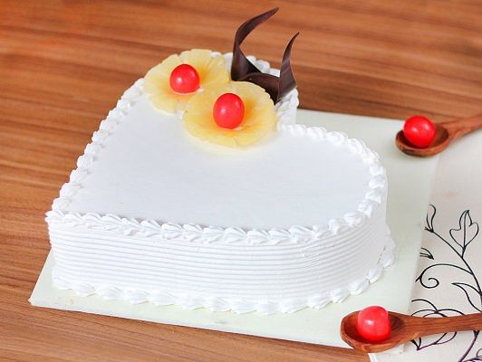 Buy Heart Pineapple Cake With Chocolate N Fruits-Pineapple Pleasure