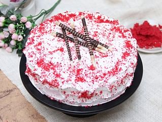 Red Velvet Cake With Choco Sticks Red Velvet Cake With Choco Sticks