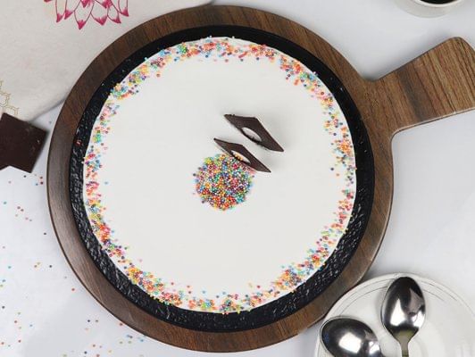 Cake sporty bakingo Buy Round Shaped Vanilla Cake 2-Vanilla Fun