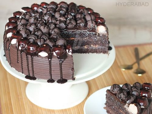 Buy Snicker Chocolate Cake Snicker Mania Bigger bolder baking's 4th birthday!!!bigger bolder baking. snicker mania