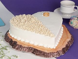 Vanilla Heart Cake Vanilla Heart Cake