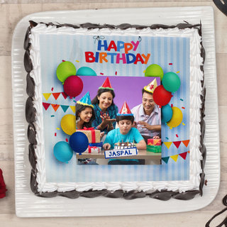 Zoomed View of Rectangle Shape Birthday Party Photo Cake