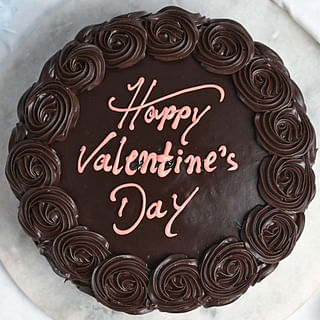 Valentine's Day Cake Online | Buy/Send Valentine Cakes In India | Bakingo