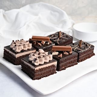Side View of Truffle Kit Kat Choco Chip Pastries