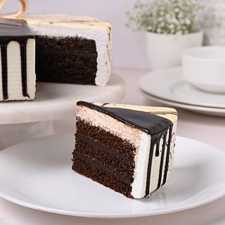 Sliced View of Choco Vanilla Cake-Half Chocolate Half Vanilla Cake